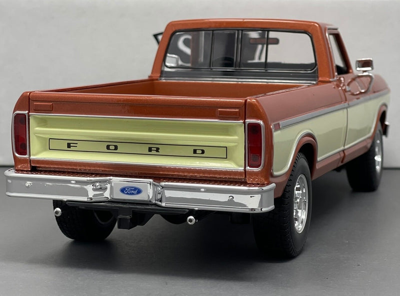 Ford F150 - Maisto 1:18 Diecast