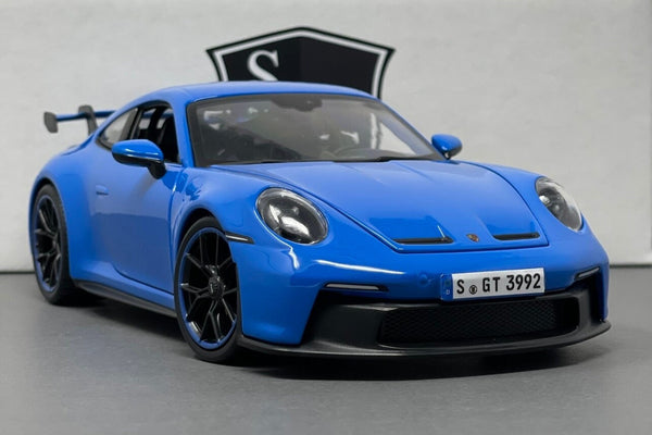 Porsche 911 GT3 (992) - Maisto 1:18 Diecast