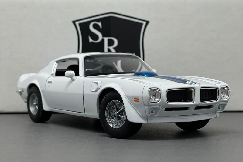 Pontiac Firebird - Welly 1:24 Diecast