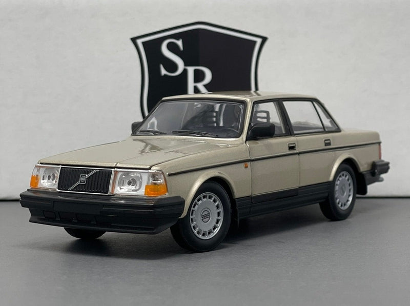Volvo 240 GL - Welly 1:24 Diecast