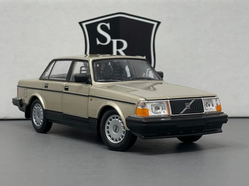 Volvo 240 GL - Welly 1:24 Diecast