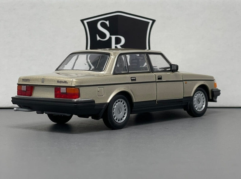 Volvo 240 GL - Welly 1:24 Diecast